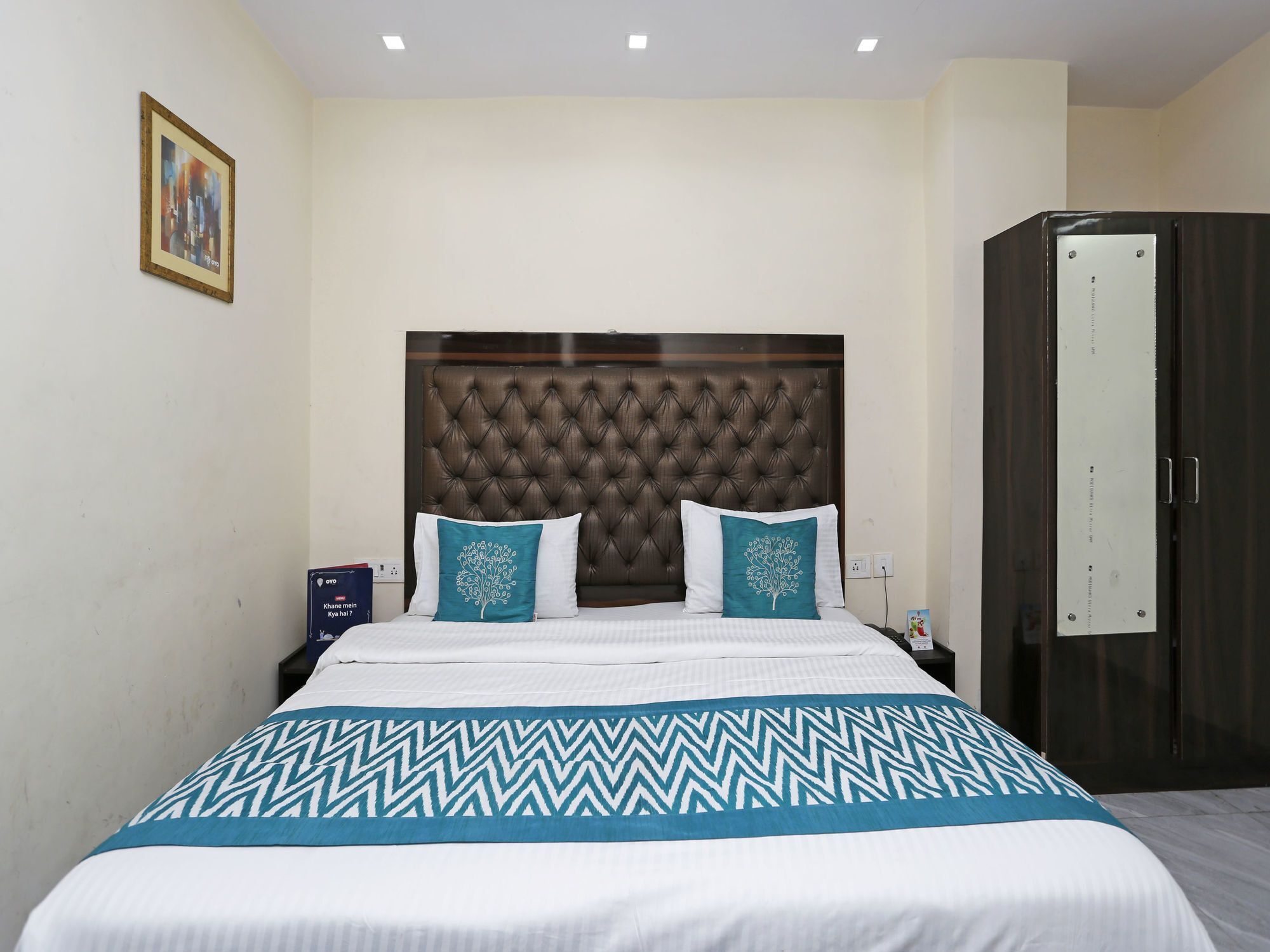 Indirapuram Hotel O Crosswinds Residency מראה חיצוני תמונה